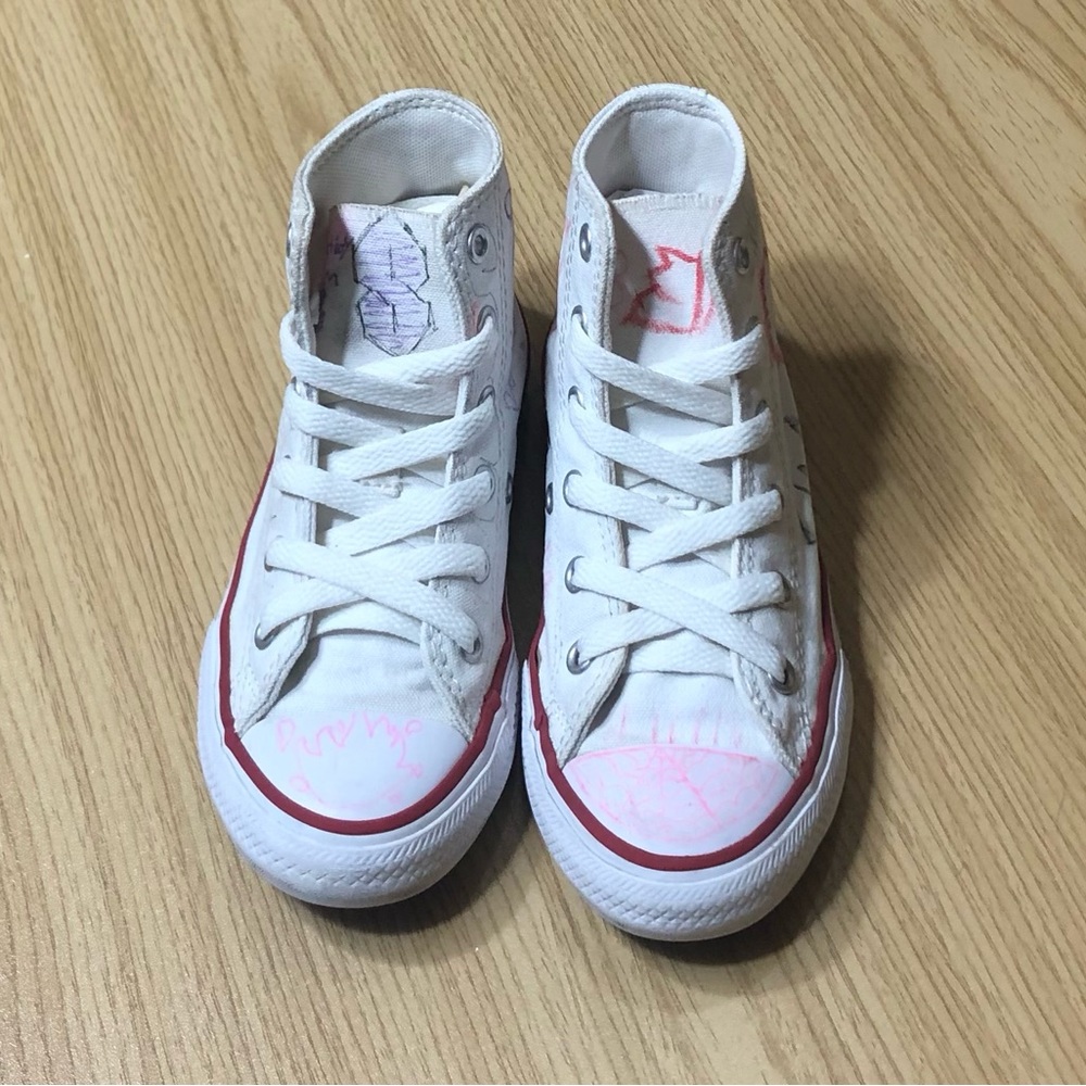 Converse Chuck Taylor Kids White Sneakers Unisex Boy Size 12.5 - Picture 2 of 12